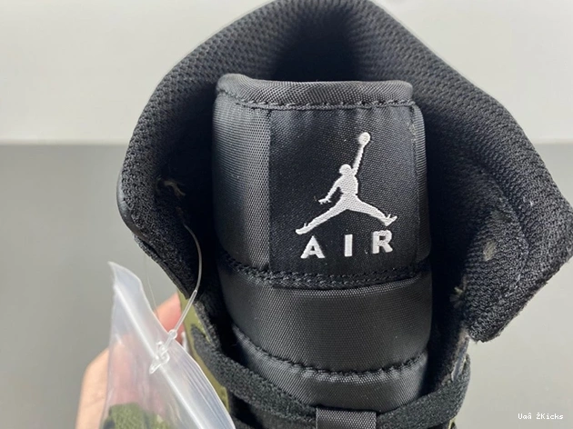 Lightweight 7 Jordan DQ8426-  3096 Olive White 1 Mid Black 0820